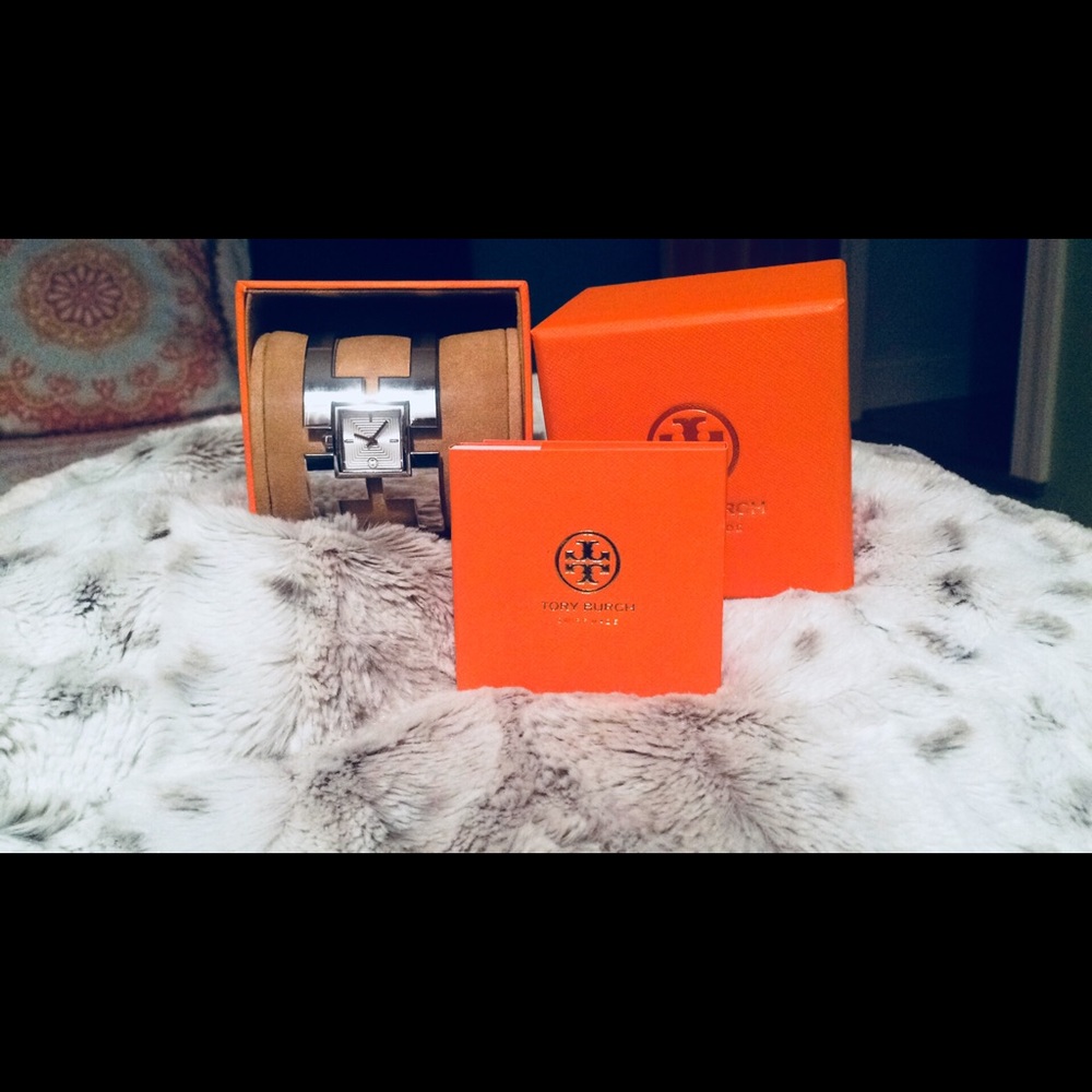 Tory Burch Clasp Watch